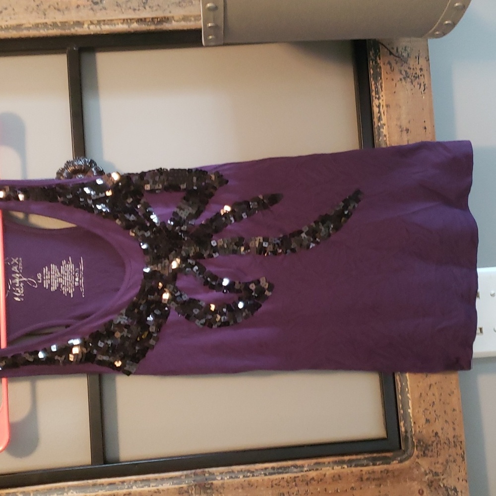 miley Cyrus Max azria large tank